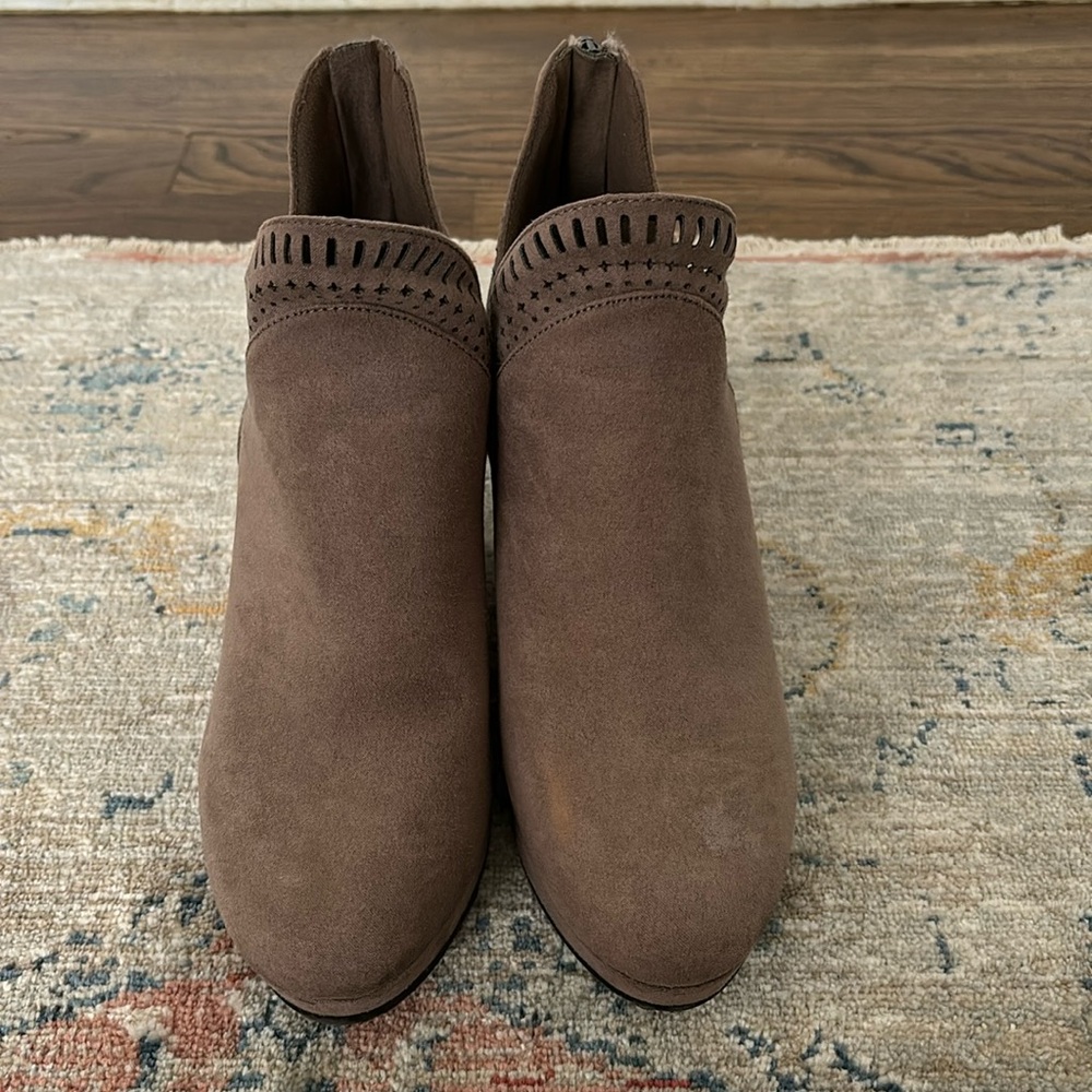 Chinese Laundry wedge ankle boots
